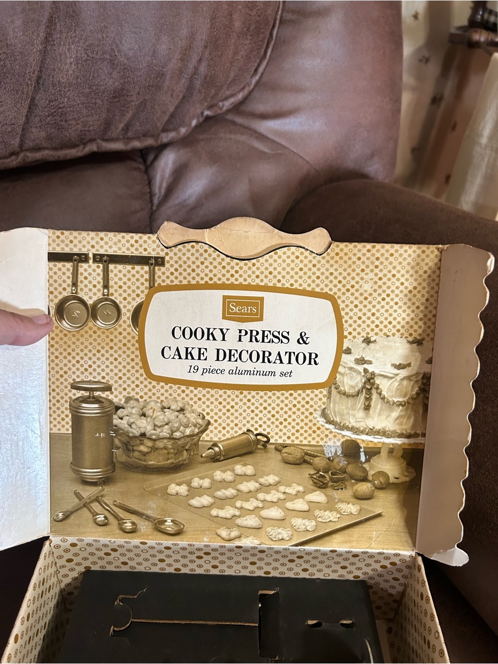 Sears Gold and Beige Cooky Press & Cake Decorator Set